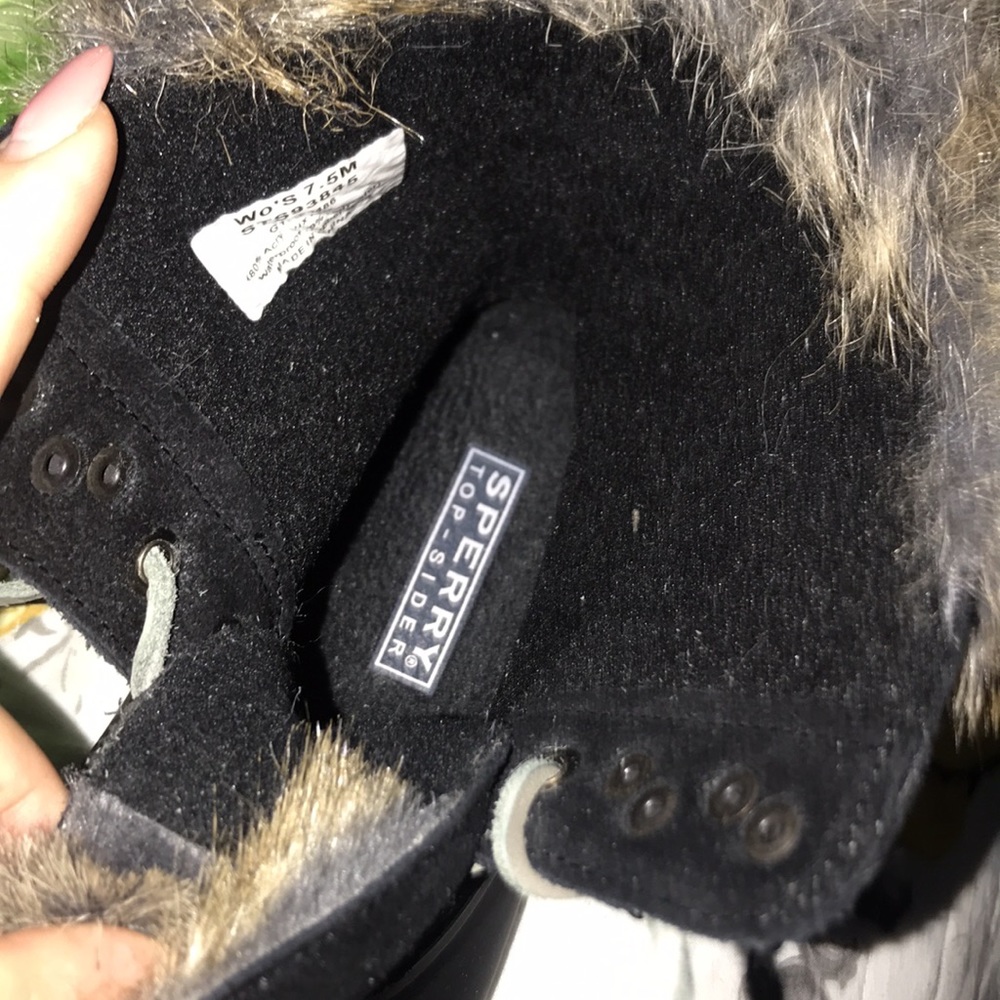 Sperry - Picture 6 of 6